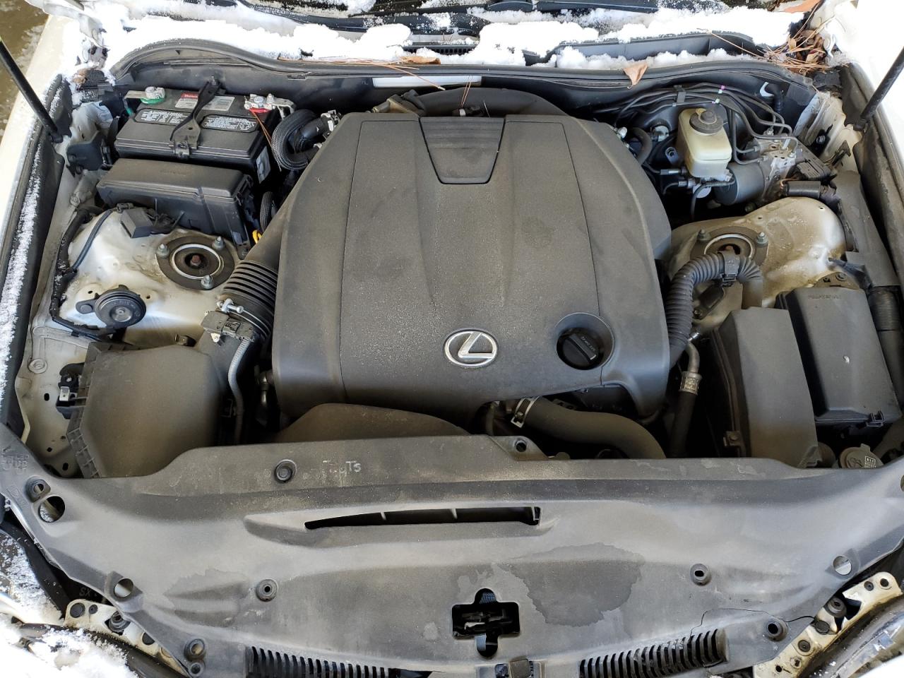 2015 Lexus IS - Image 12
