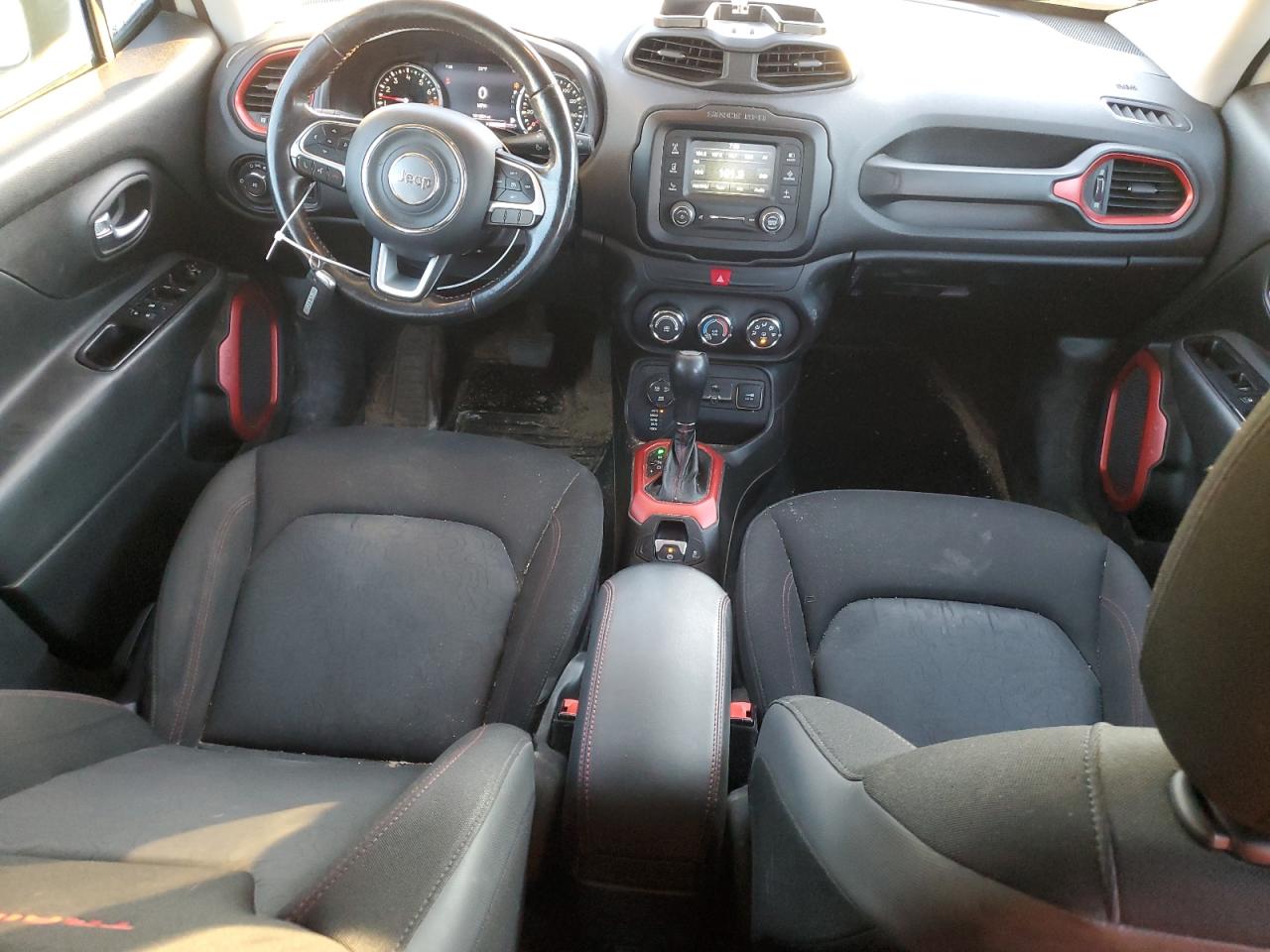 2017 Jeep Renegade - Image 8