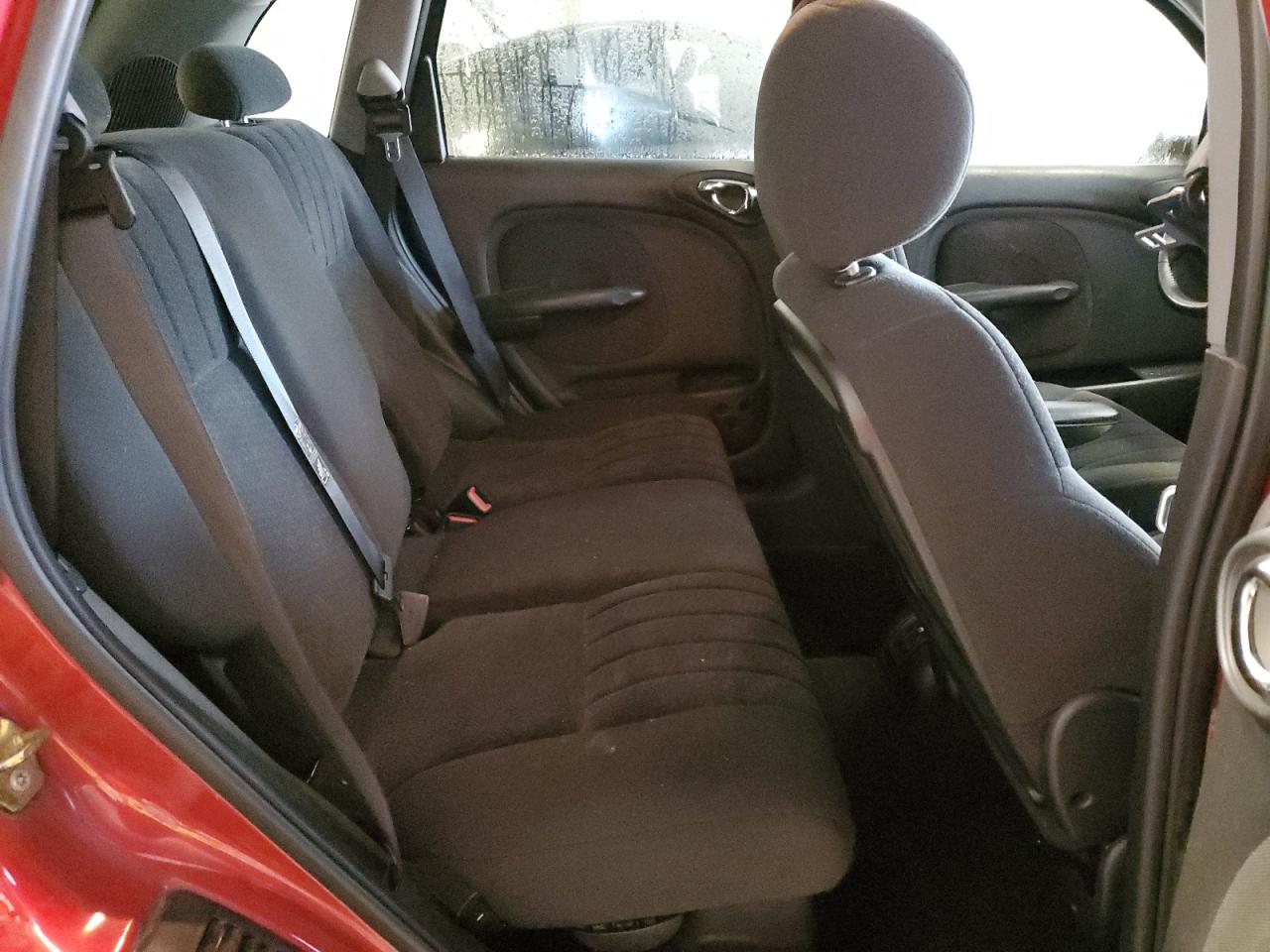 2003 Chrysler PT Cruiser - Image 11