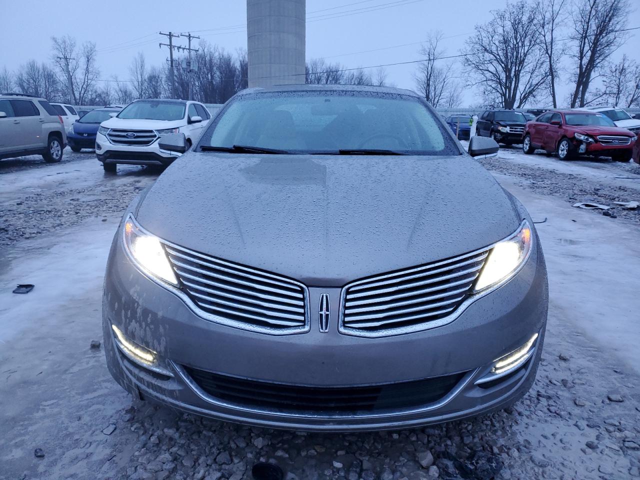 2016 Lincoln MKZ - Image 5
