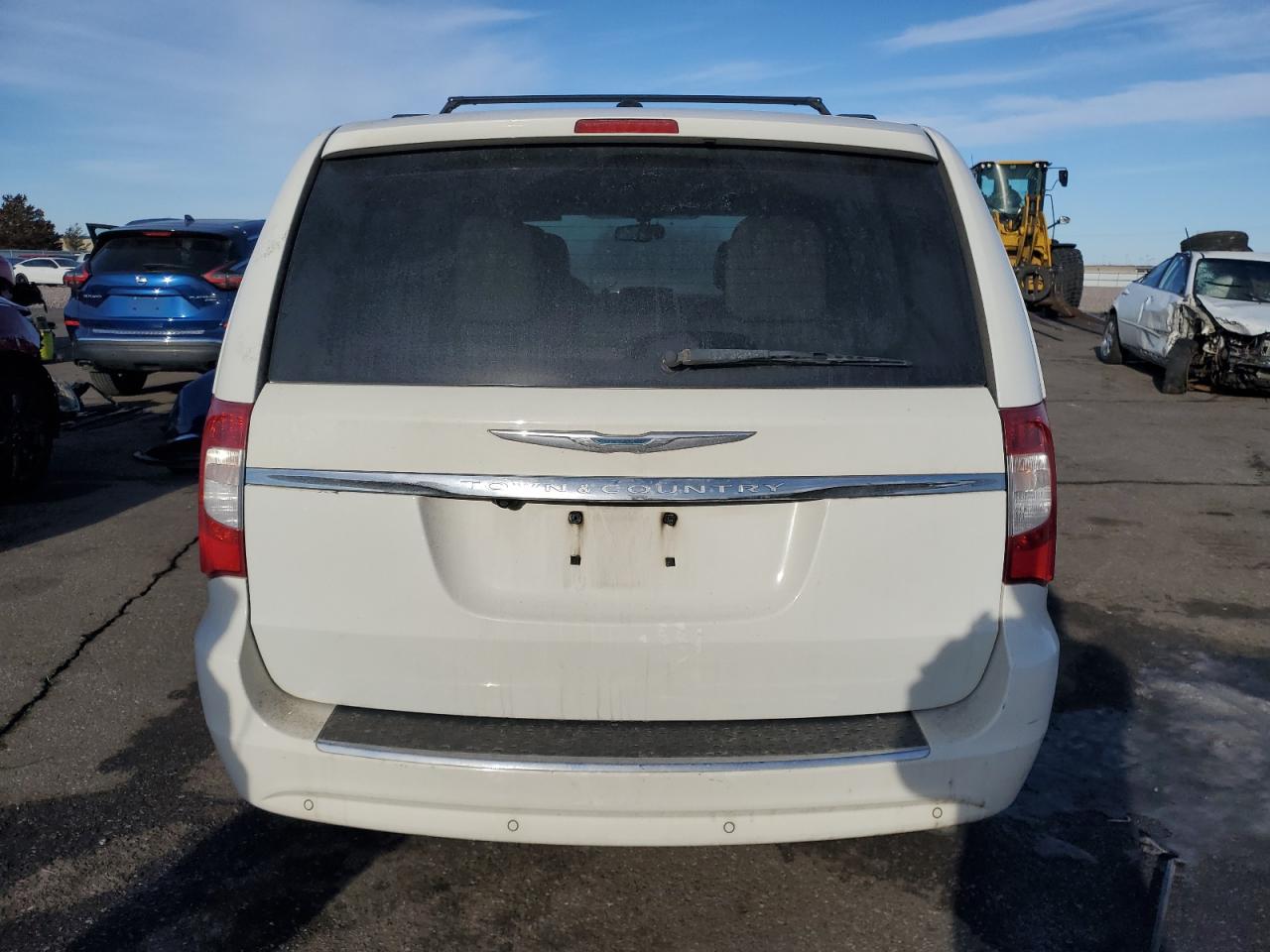 2012 Chrysler Town & Country - Image 6