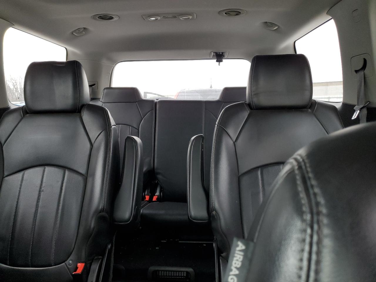 2015 GMC Acadia - Image 10