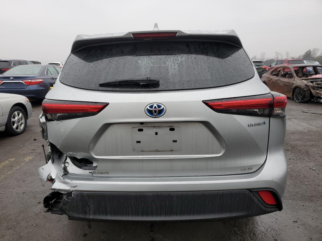 2020 Toyota Highlander - Image 6