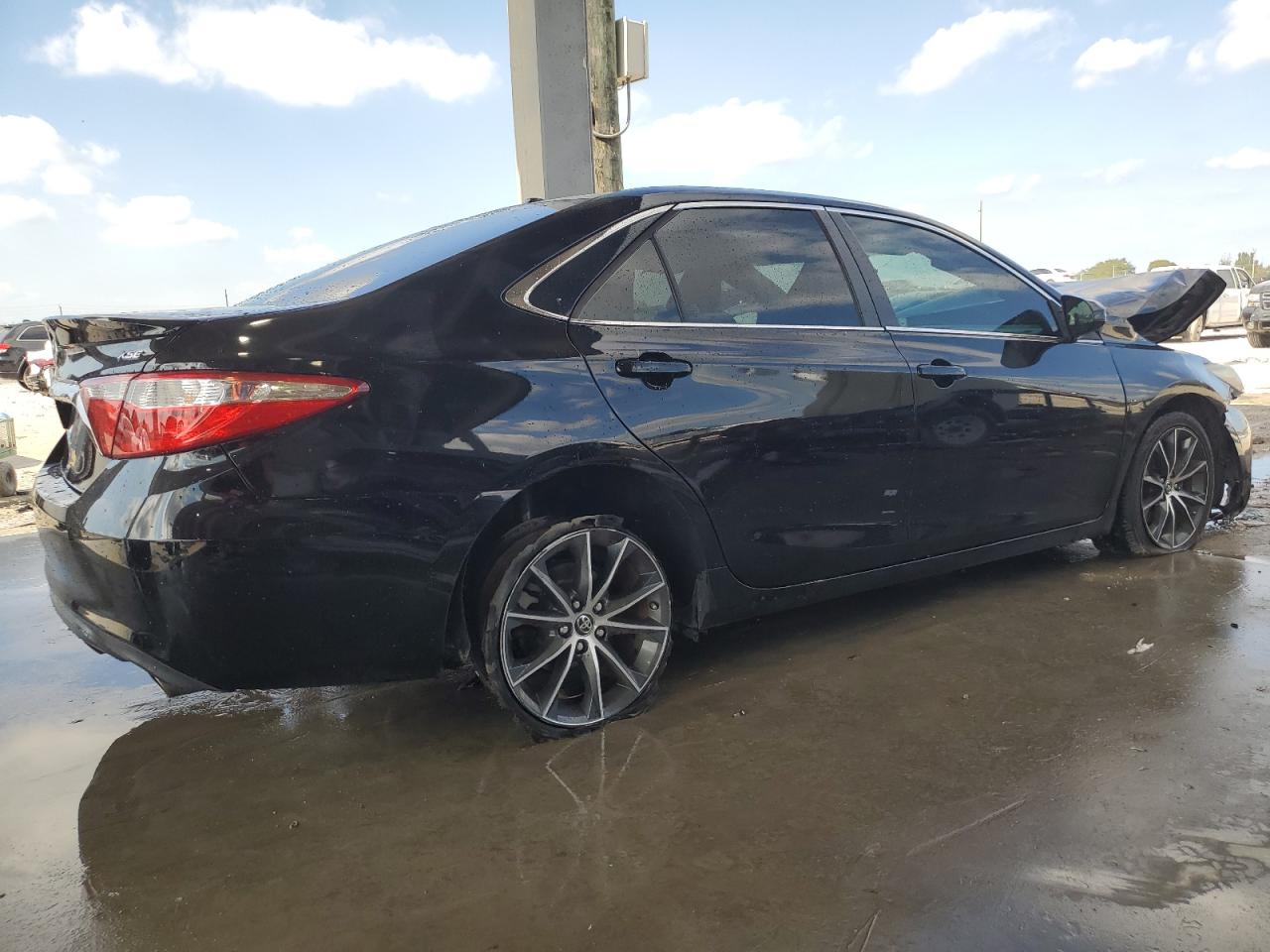2015 Toyota Camry - Image 3