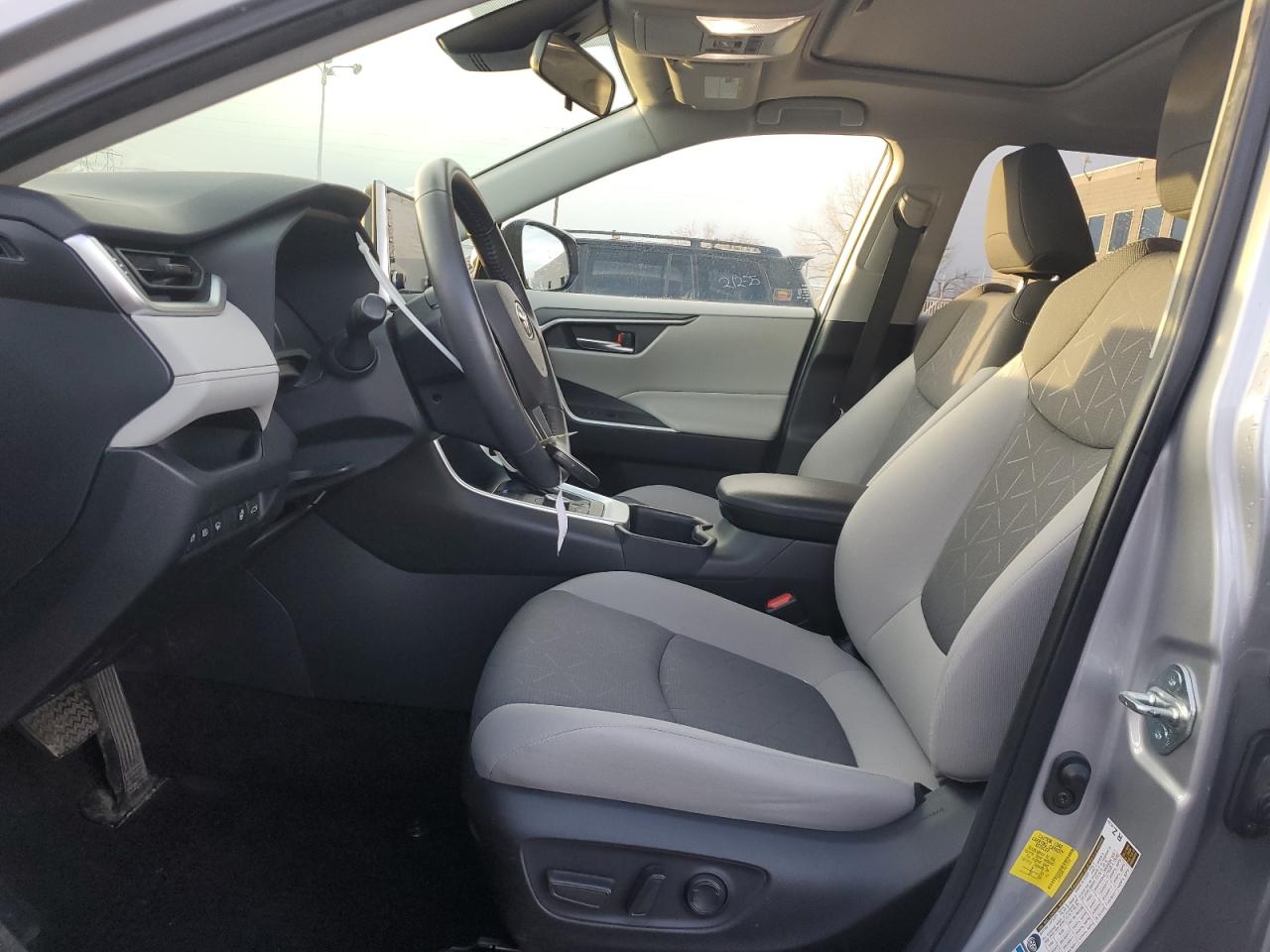2022 Toyota RAV 4 - Image 7
