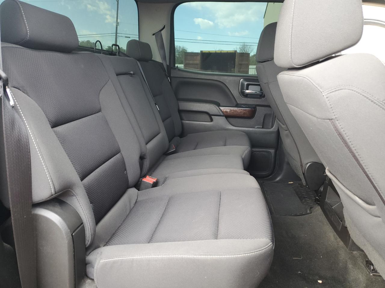 2018 GMC Sierra - Image 10