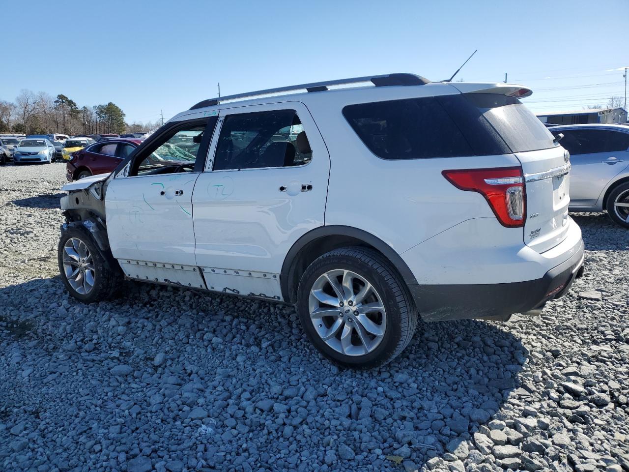 2014 Ford Explorer - Image 2