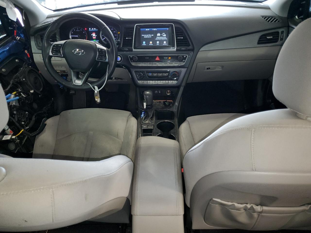 2018 Hyundai Sonata - Image 8