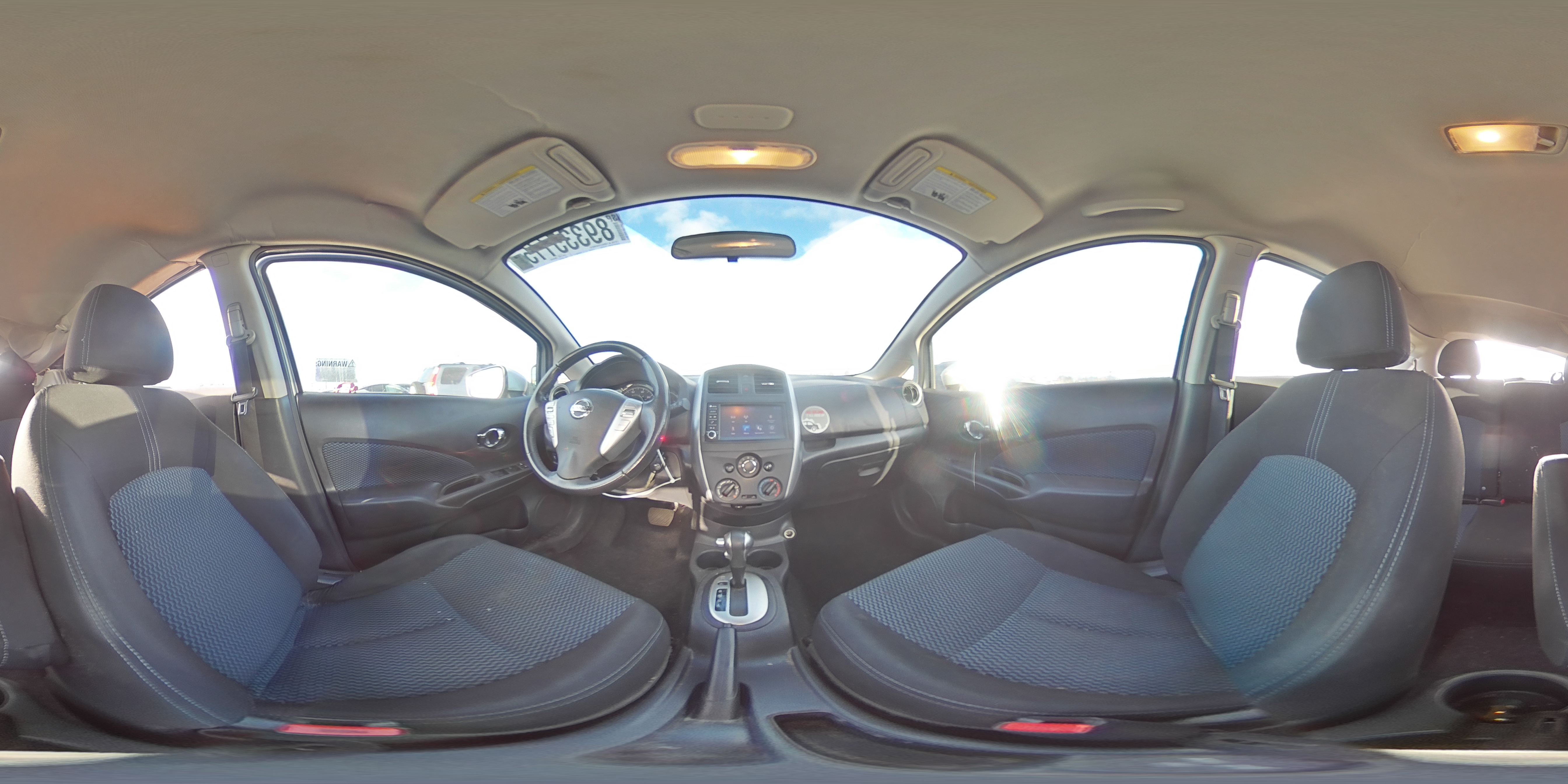 2019 Nissan Versa - Image 12
