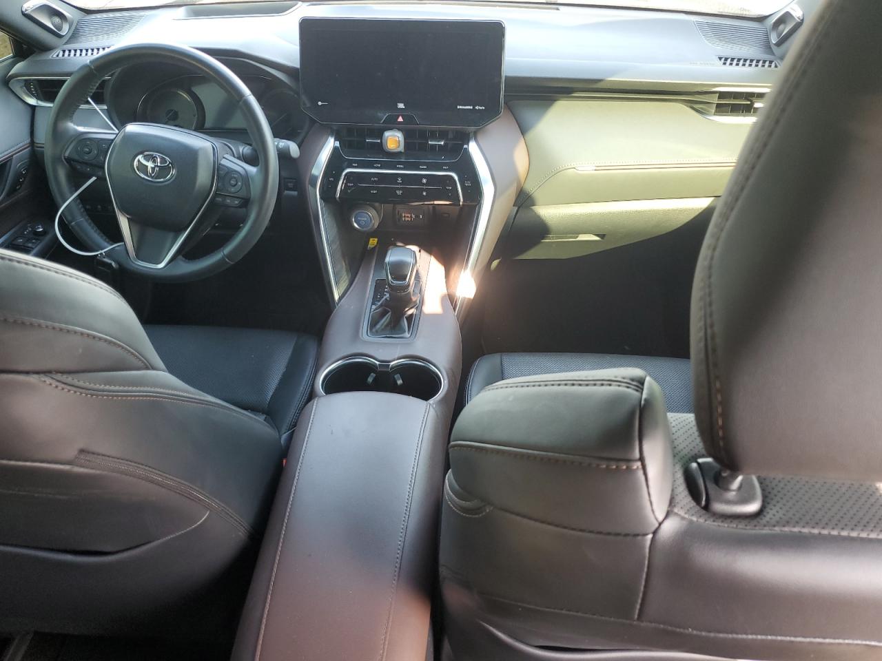 2021 Toyota Venza - Image 8