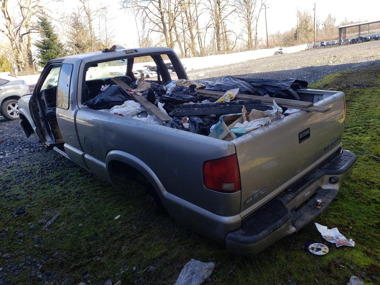 2002 Chevrolet S-10 Pickup - Image 2