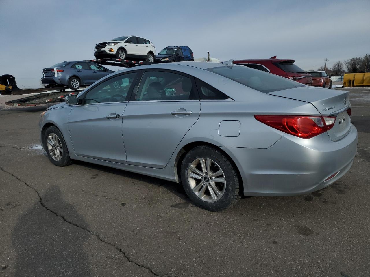 2011 Hyundai Sonata - Image 2