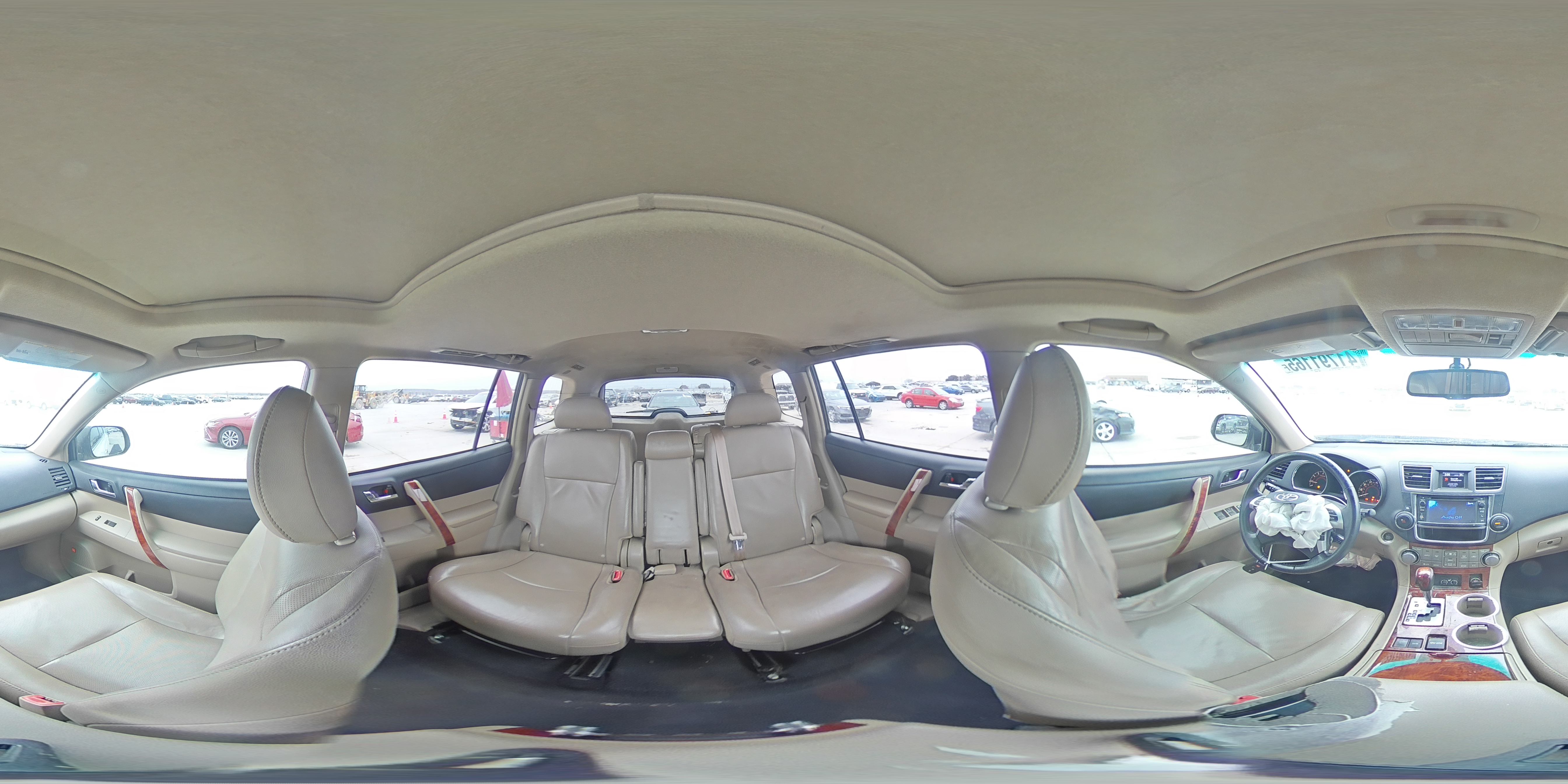 2013 Toyota Highlander - Image 16