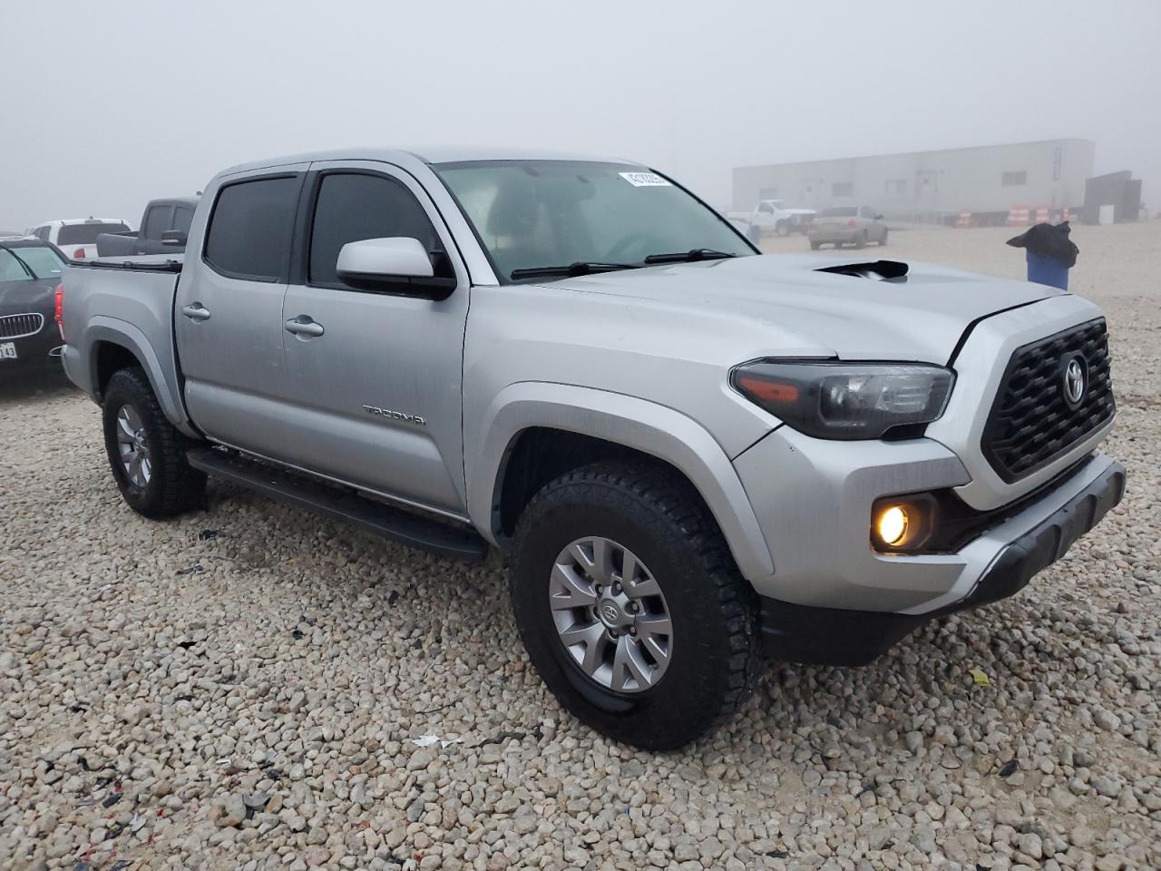 2017 Toyota Tacoma - Image 4
