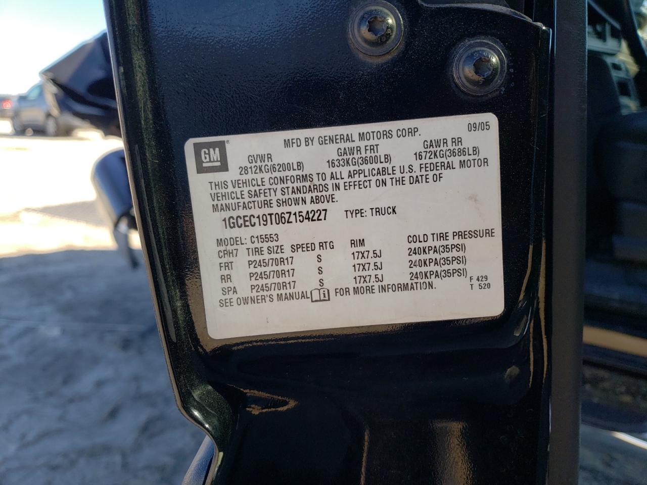 2006 Chevrolet Silverado - Image 14