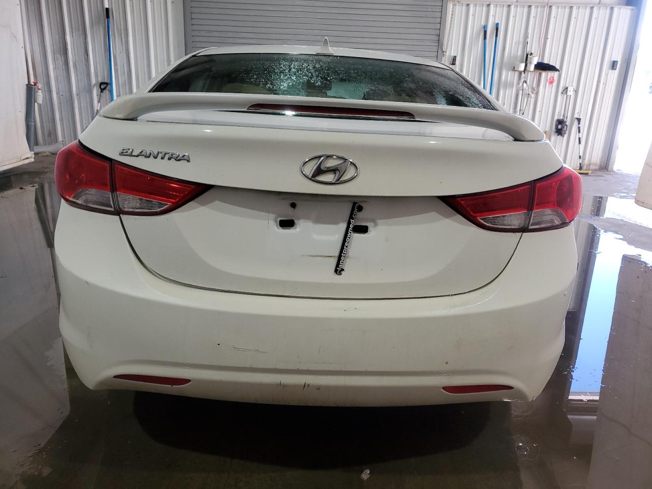 2011 Hyundai Elantra - Image 6