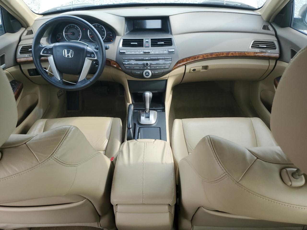 2009 Honda Accord - Image 8