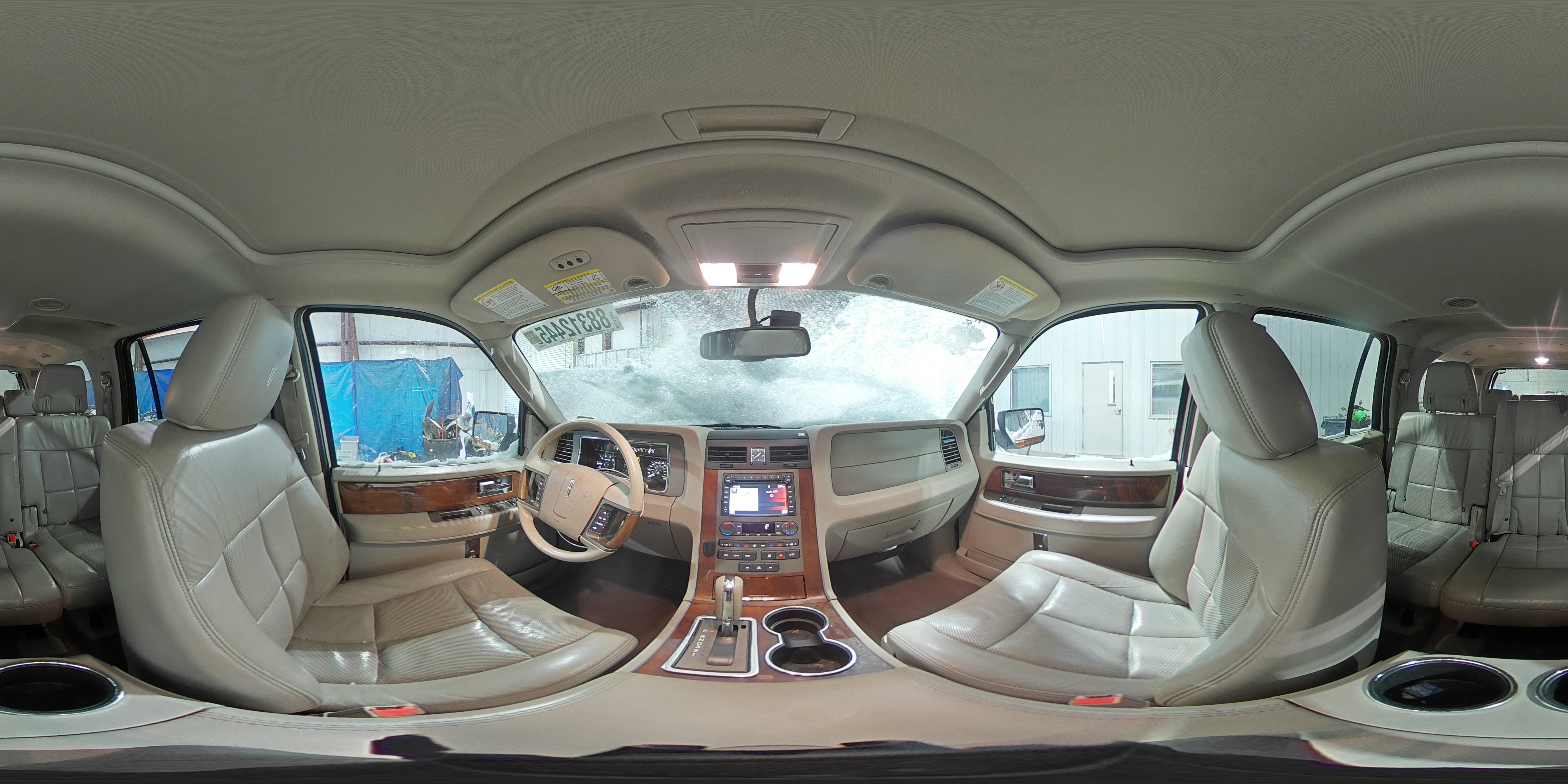 2012 Lincoln Navigator - Image 15