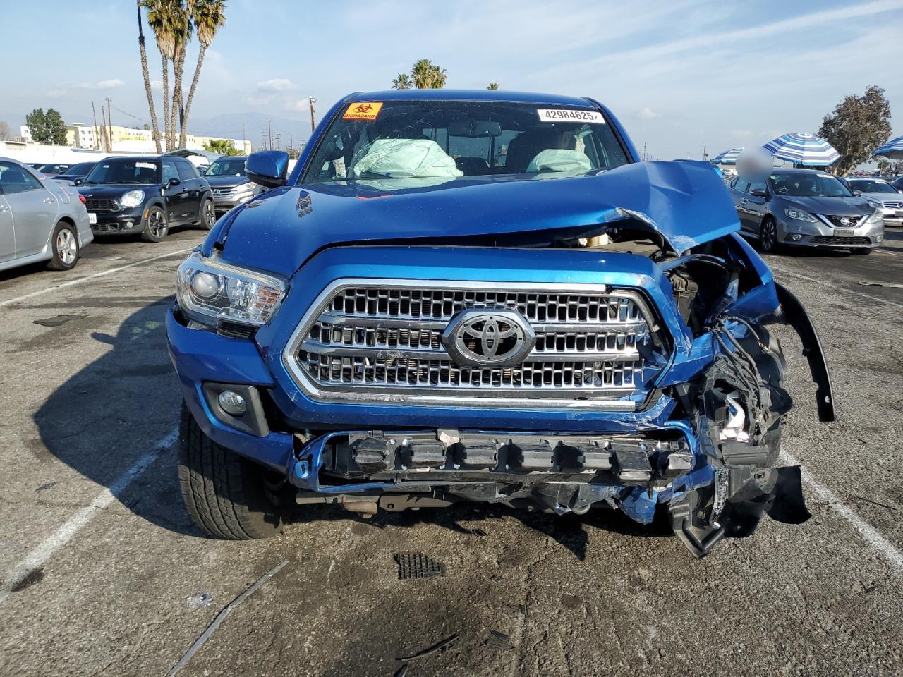 2017 Toyota Tacoma - Image 5