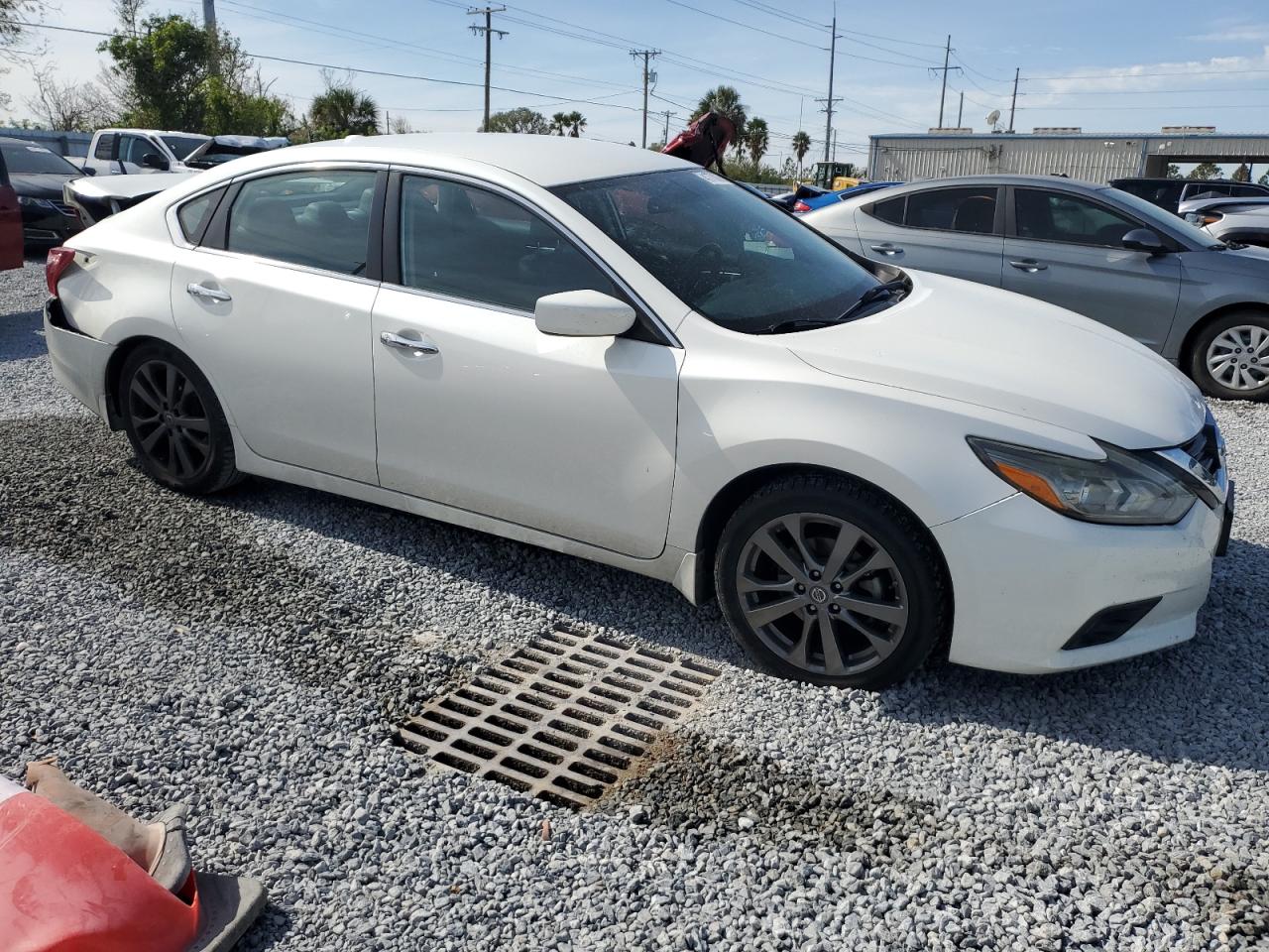 2018 Nissan Altima - Image 4