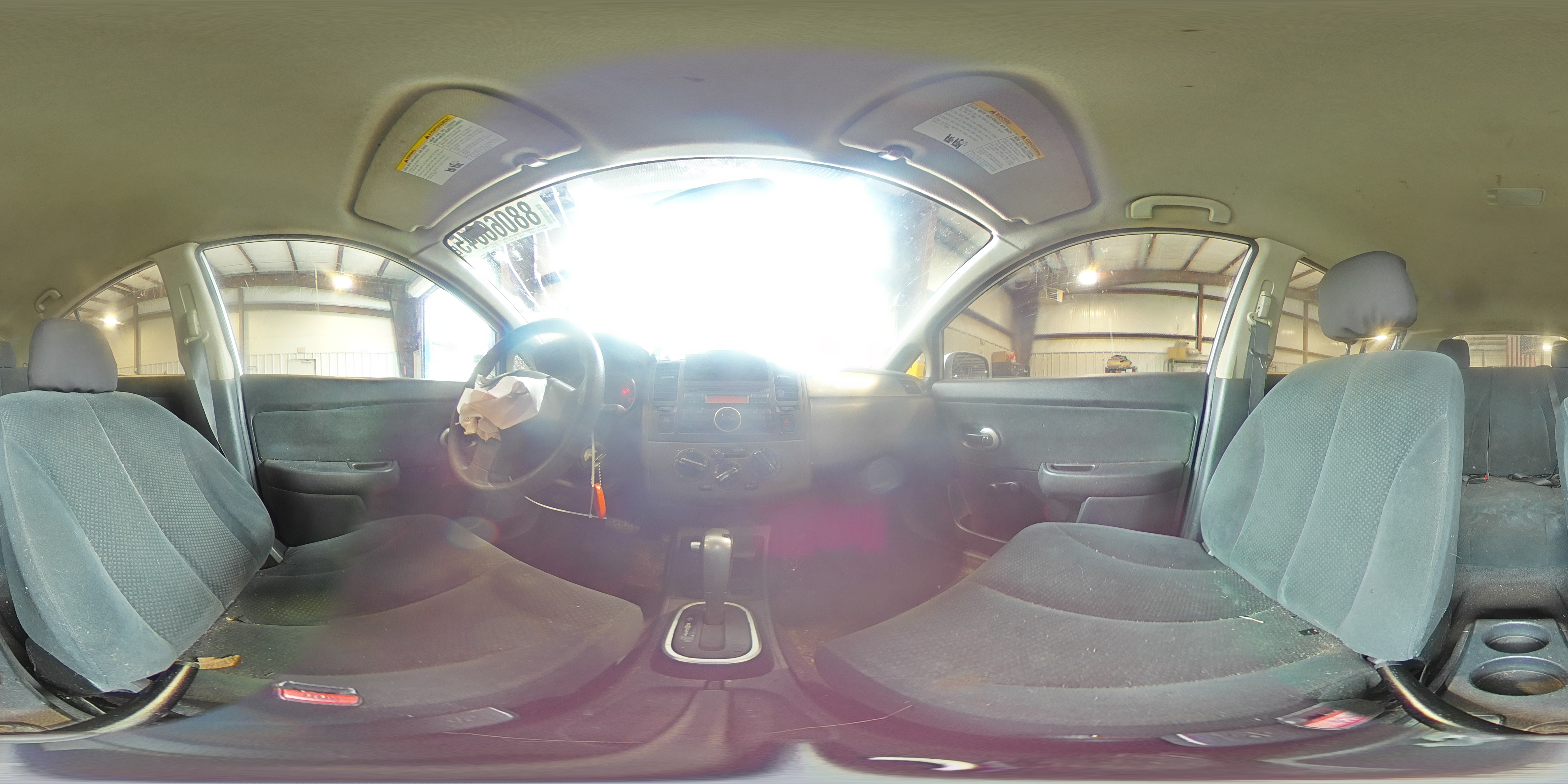 2011 Nissan Versa - Image 13