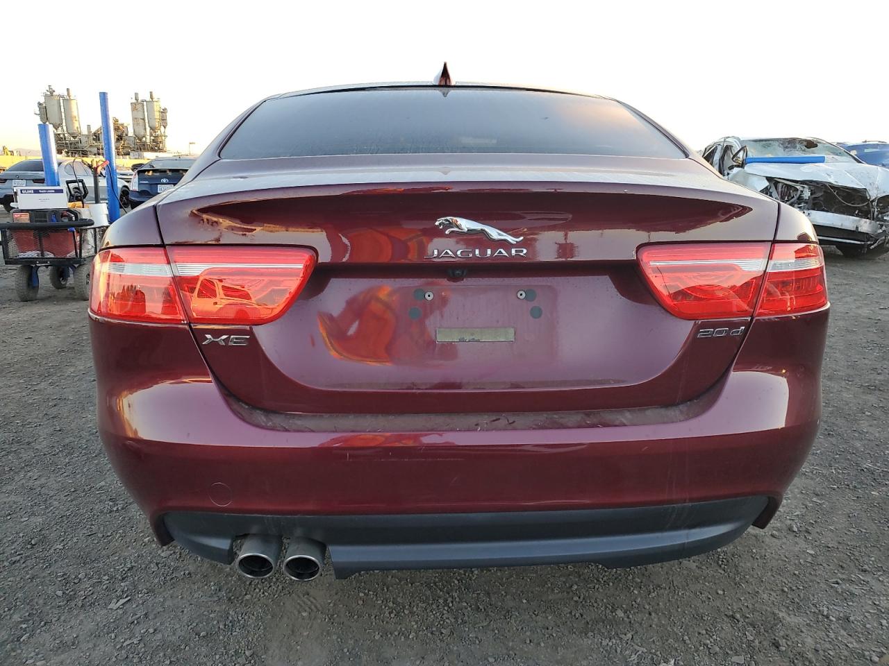 2017 Jaguar XE - Image 6