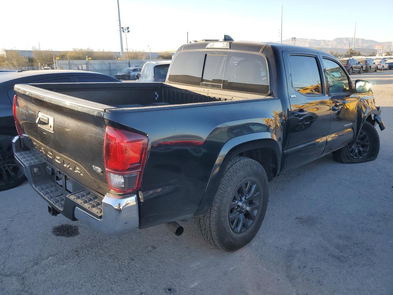 2020 Toyota Tacoma - Image 3