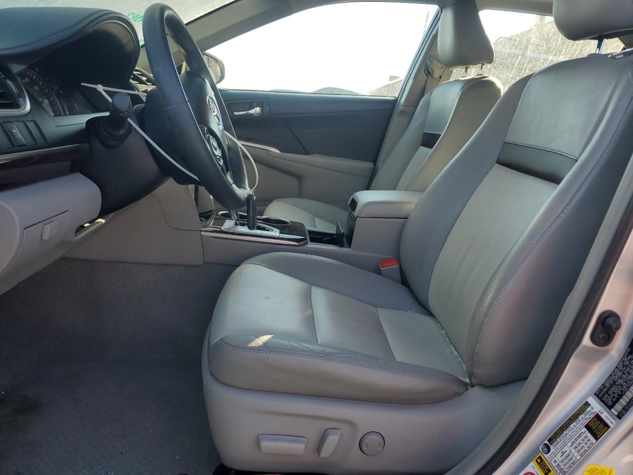 2014 Toyota Camry - Image 7