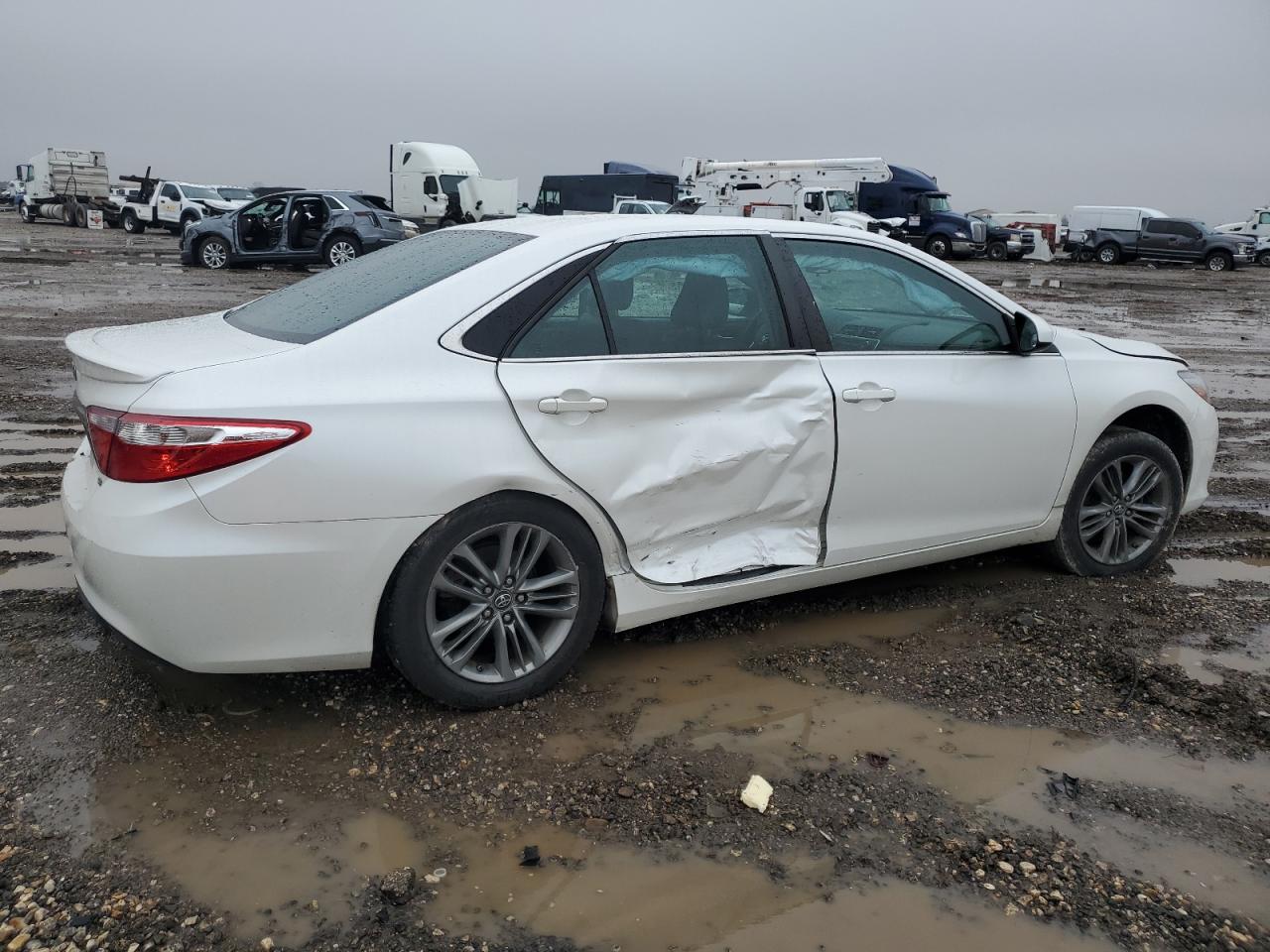2017 Toyota Camry - Image 3