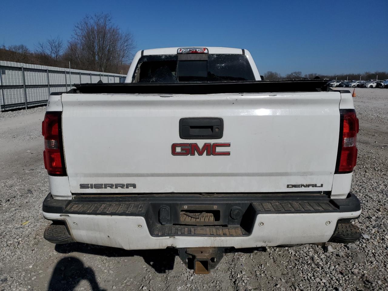 2015 GMC Sierra - Image 6