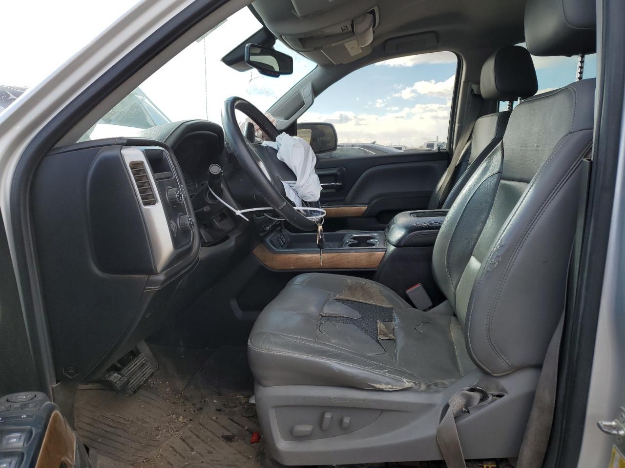 2016 Chevrolet Silverado - Image 7