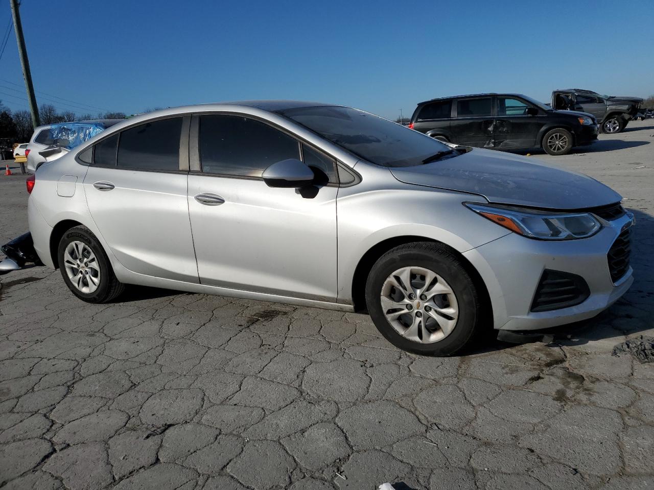 2019 Chevrolet Cruze - Image 4