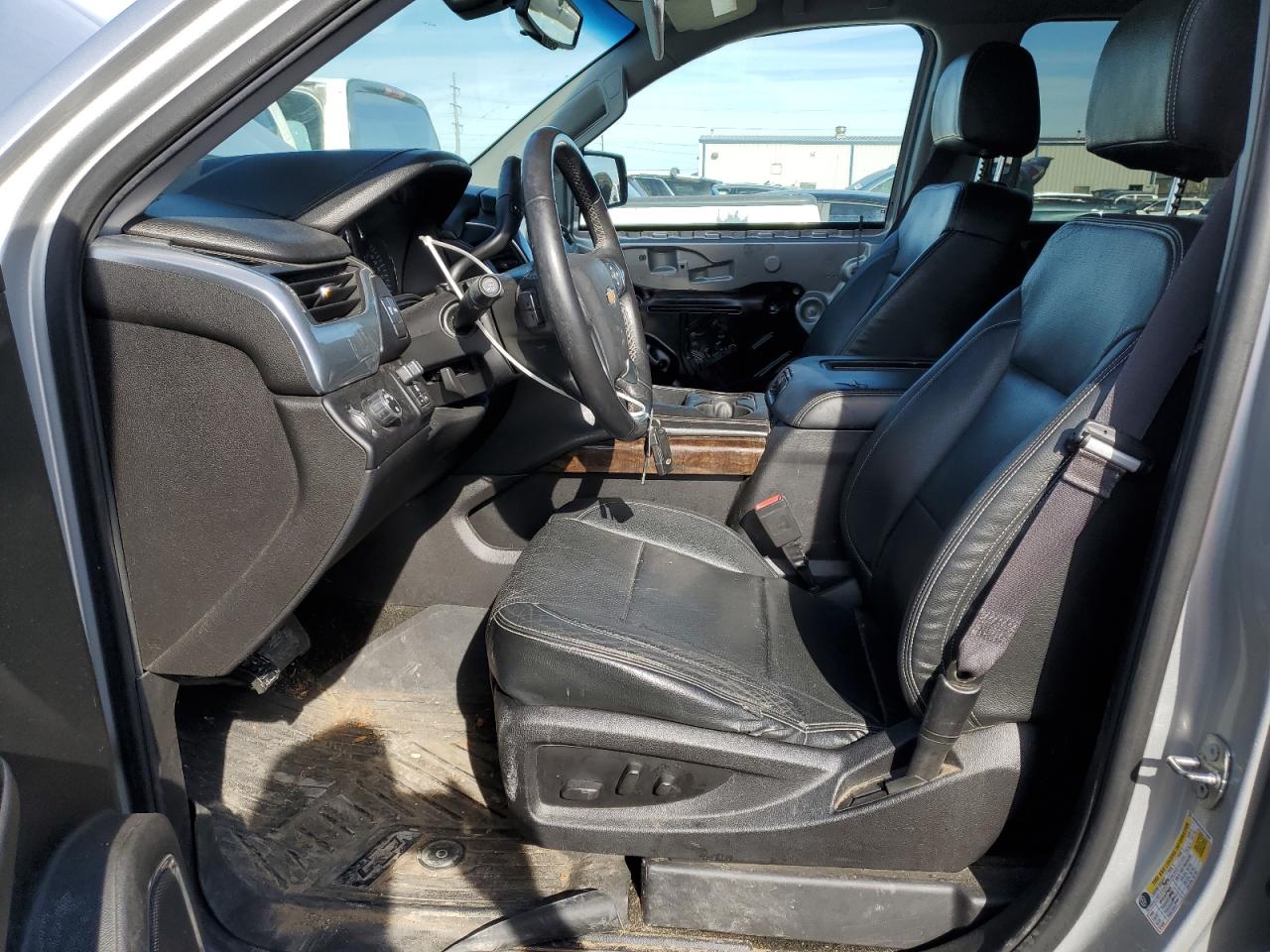 2016 Chevrolet Suburban - Image 7
