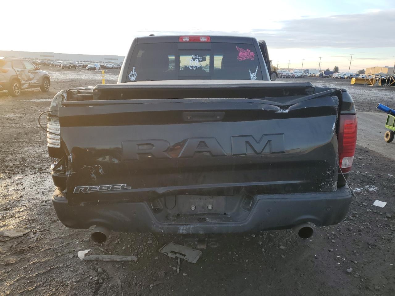 2016 RAM 1500 - Image 6
