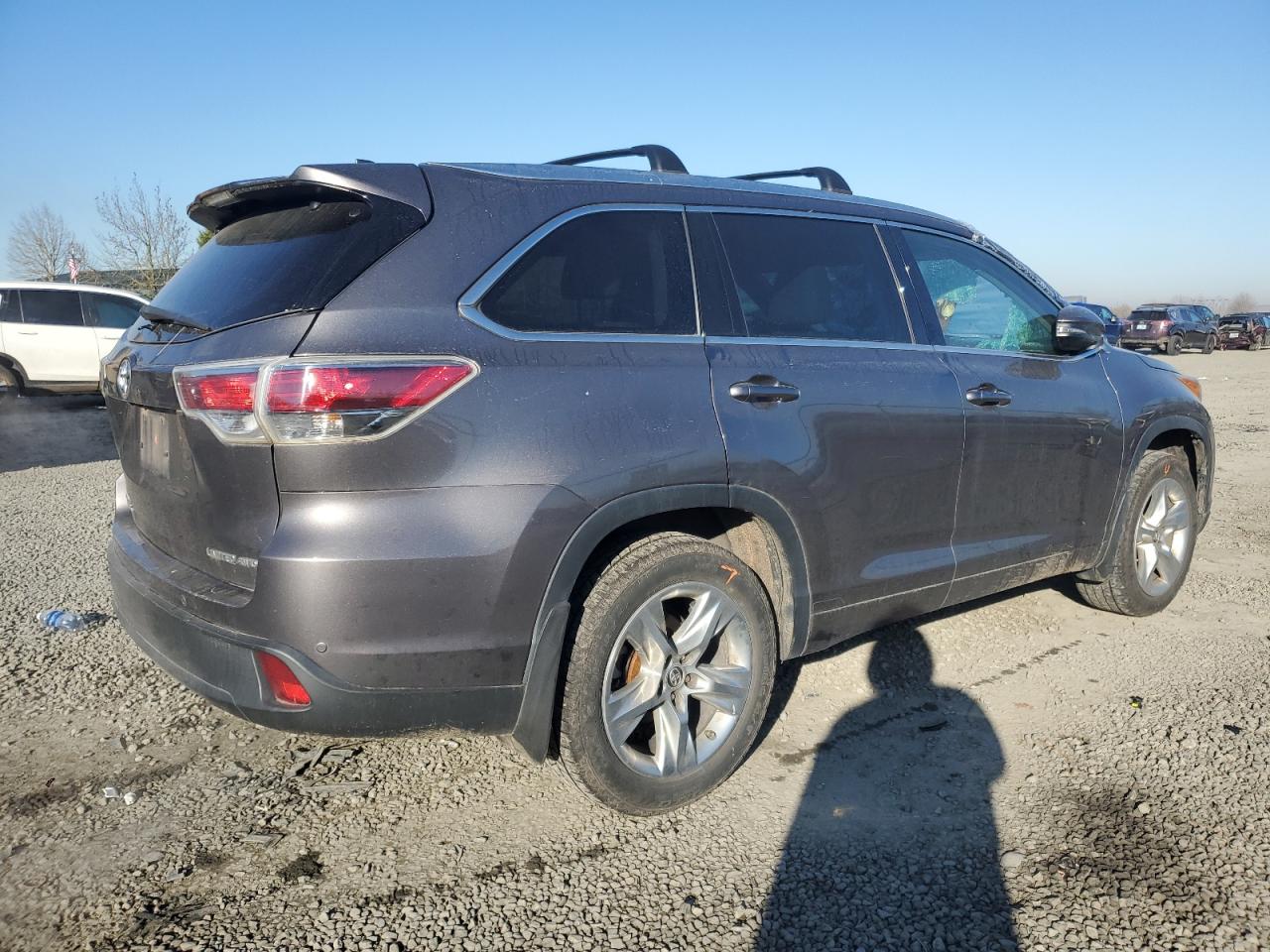 2016 Toyota Highlander - Image 3