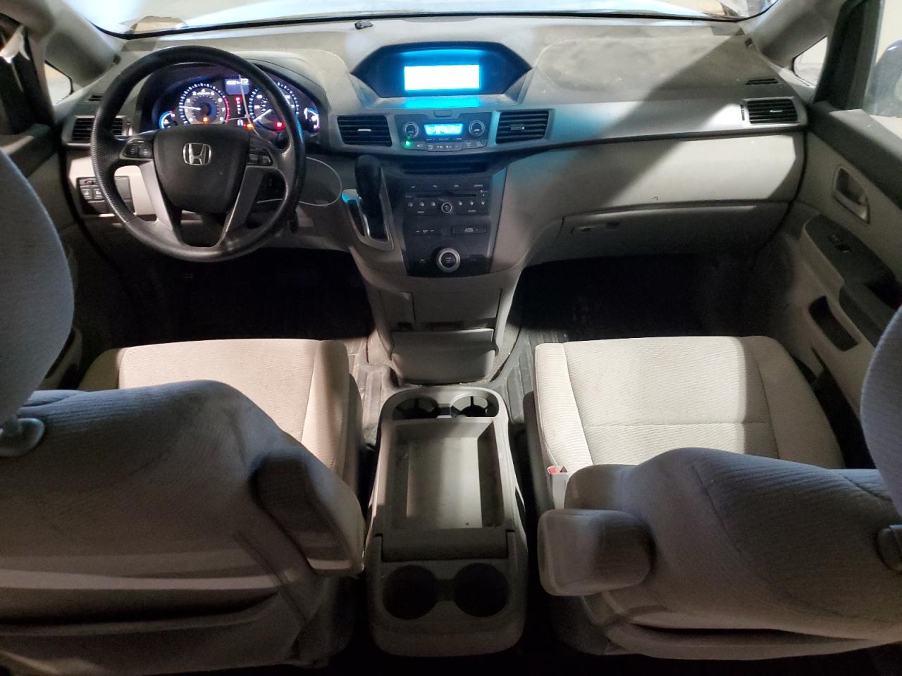2011 Honda Odyssey - Image 8