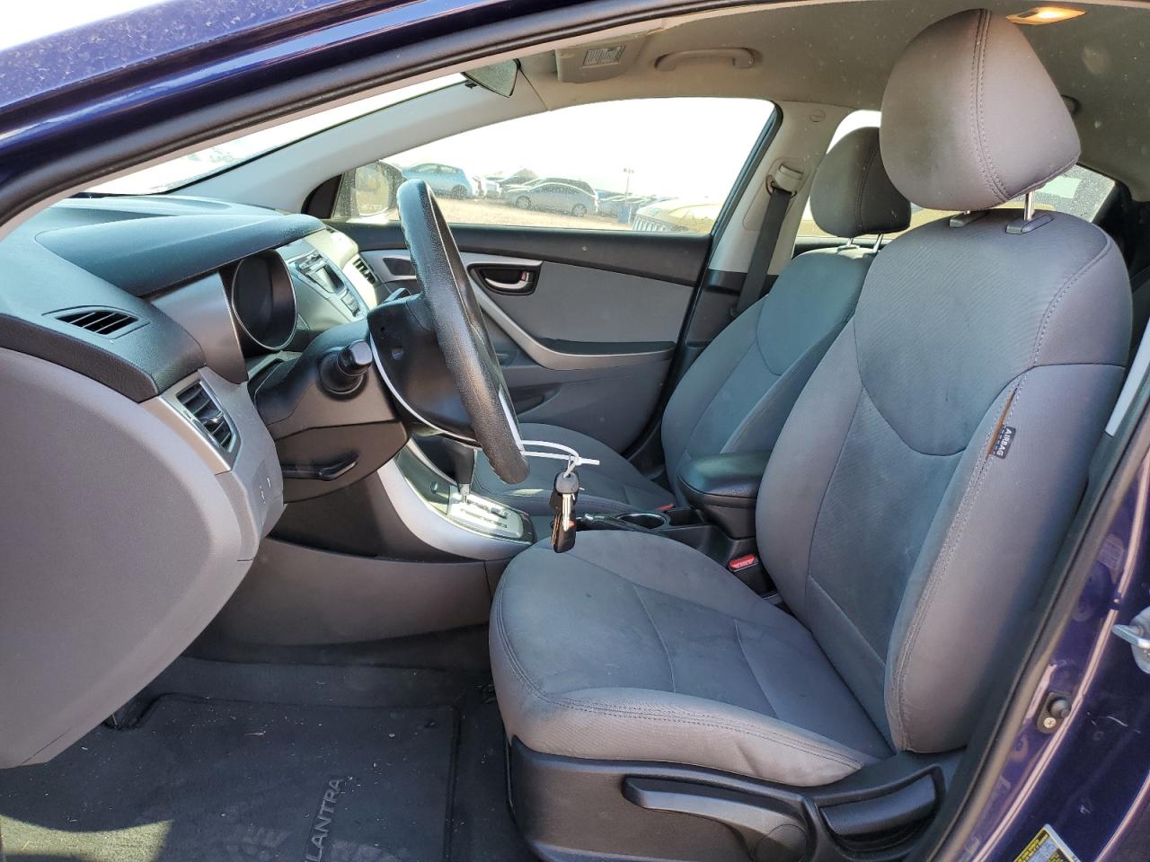 2011 Hyundai Elantra - Image 7