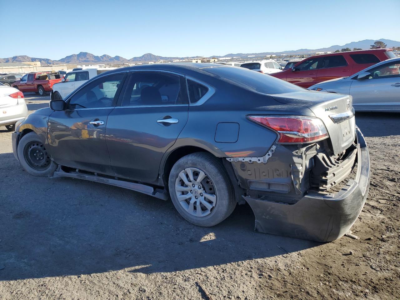 2014 Nissan Altima - Image 2