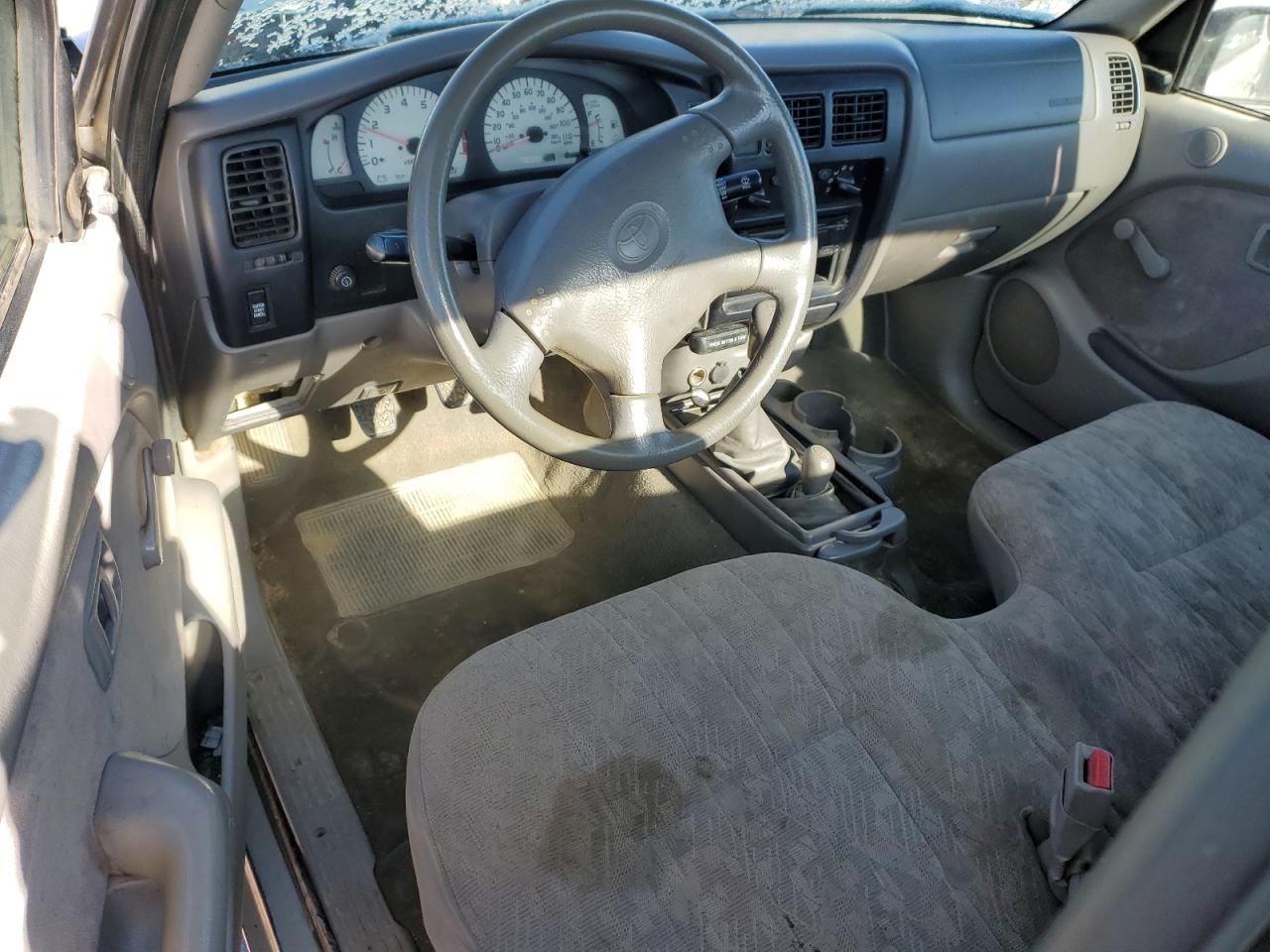 2004 Toyota Tacoma - Image 8