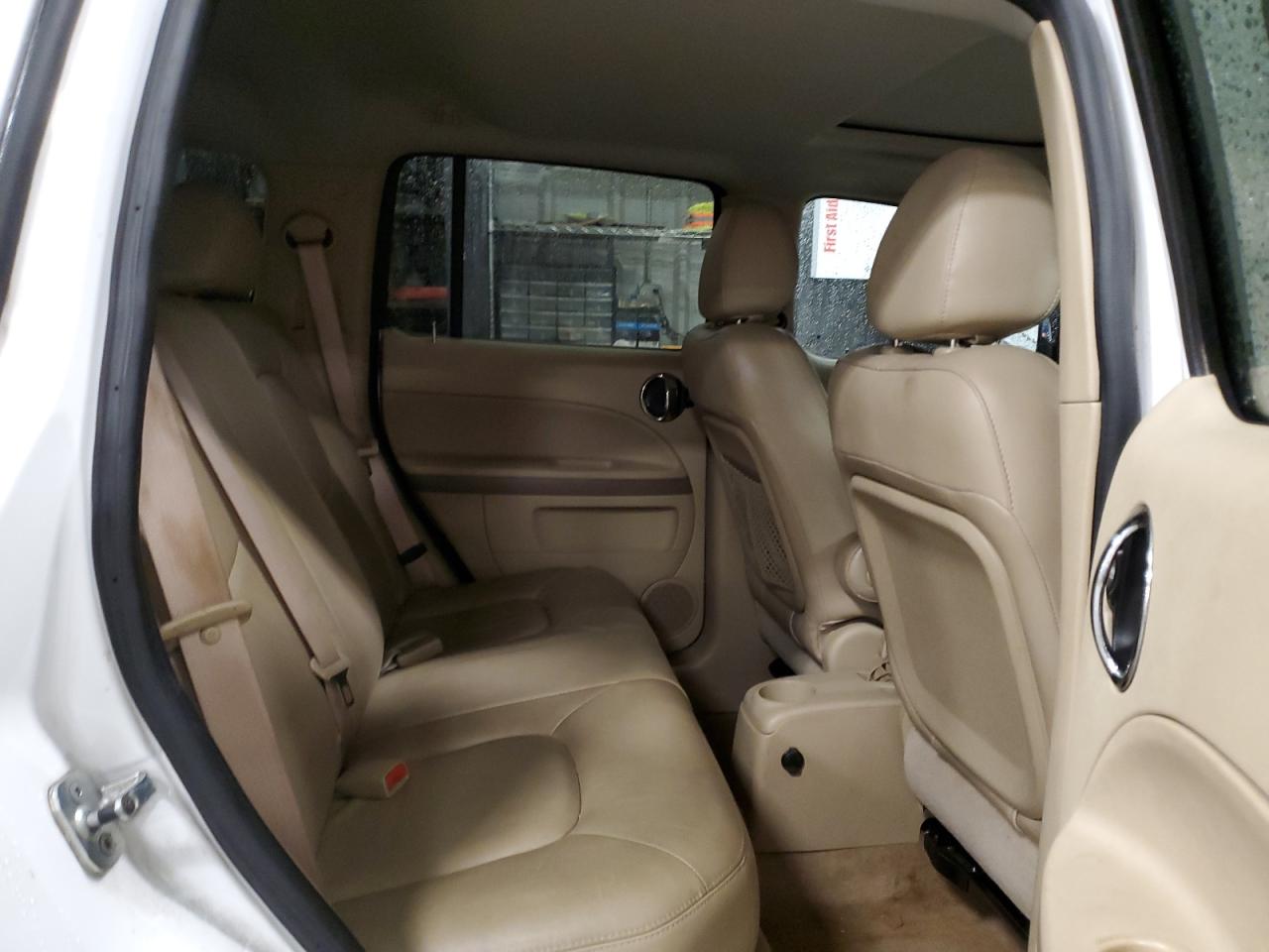2007 Chevrolet HHR - Image 10