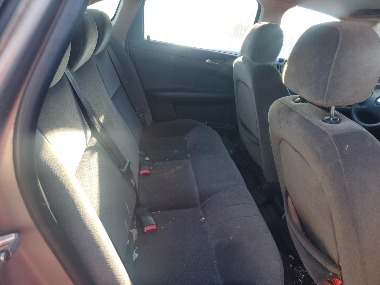 2006 Chevrolet Impala - Image 10