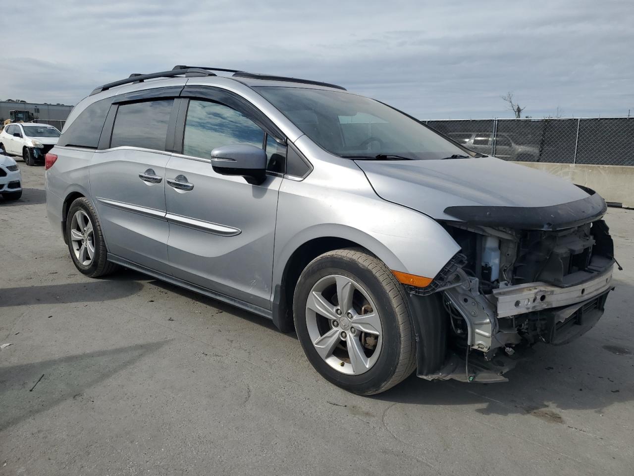 2018 Honda Odyssey - Image 4