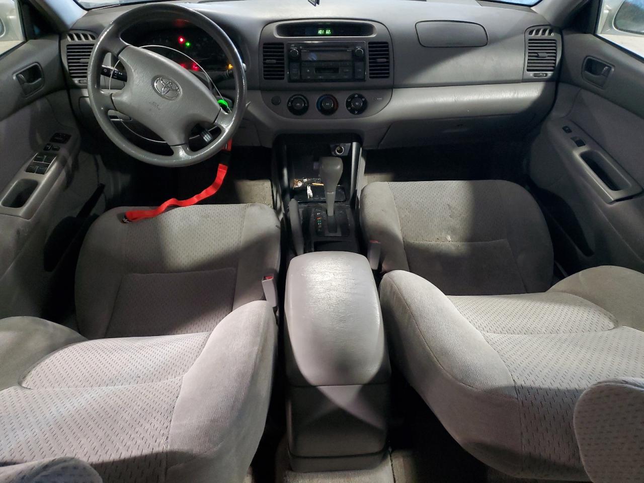 2002 Toyota Camry - Image 8