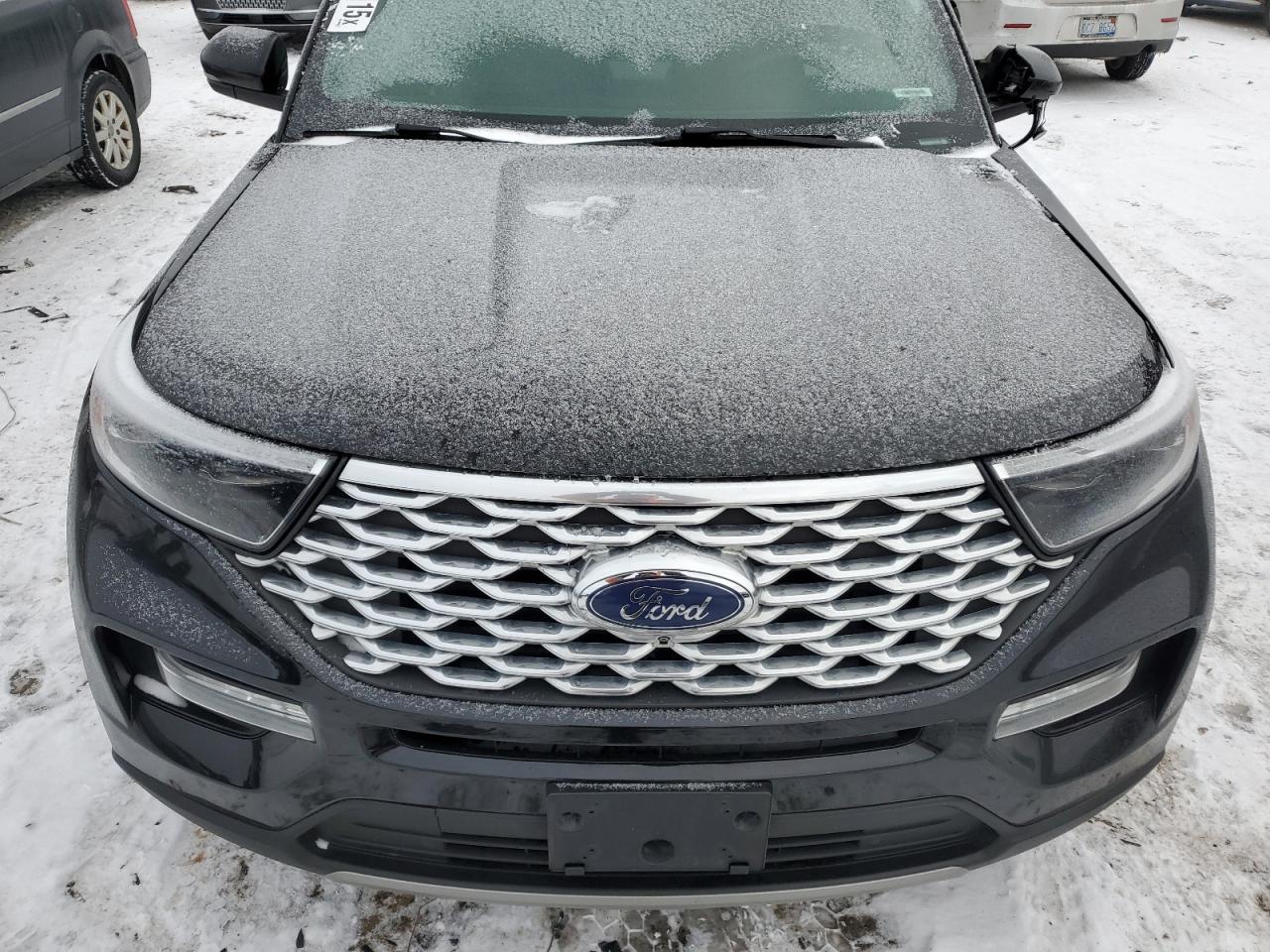 2022 Ford Explorer - Image 14
