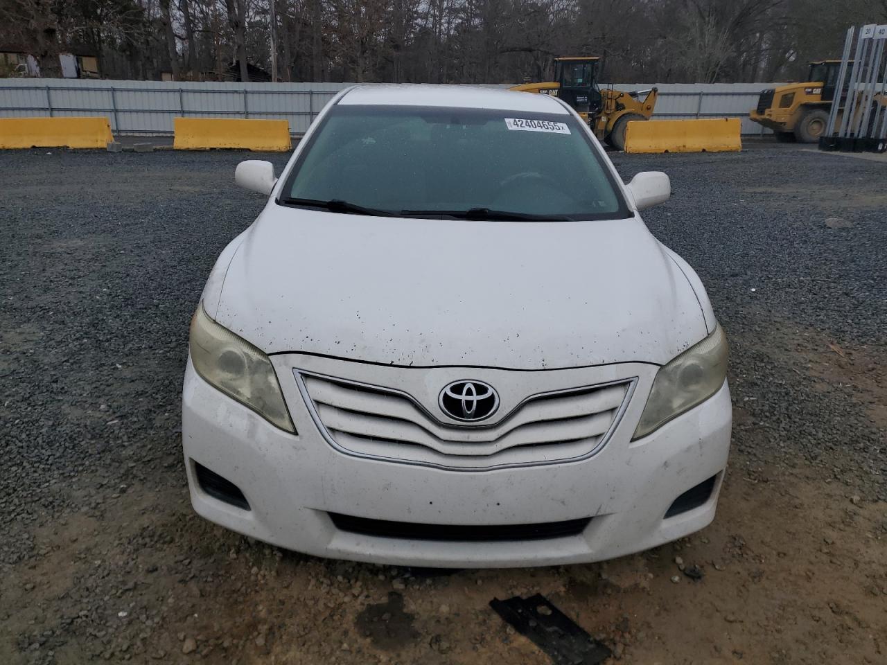 2010 Toyota Camry - Image 5