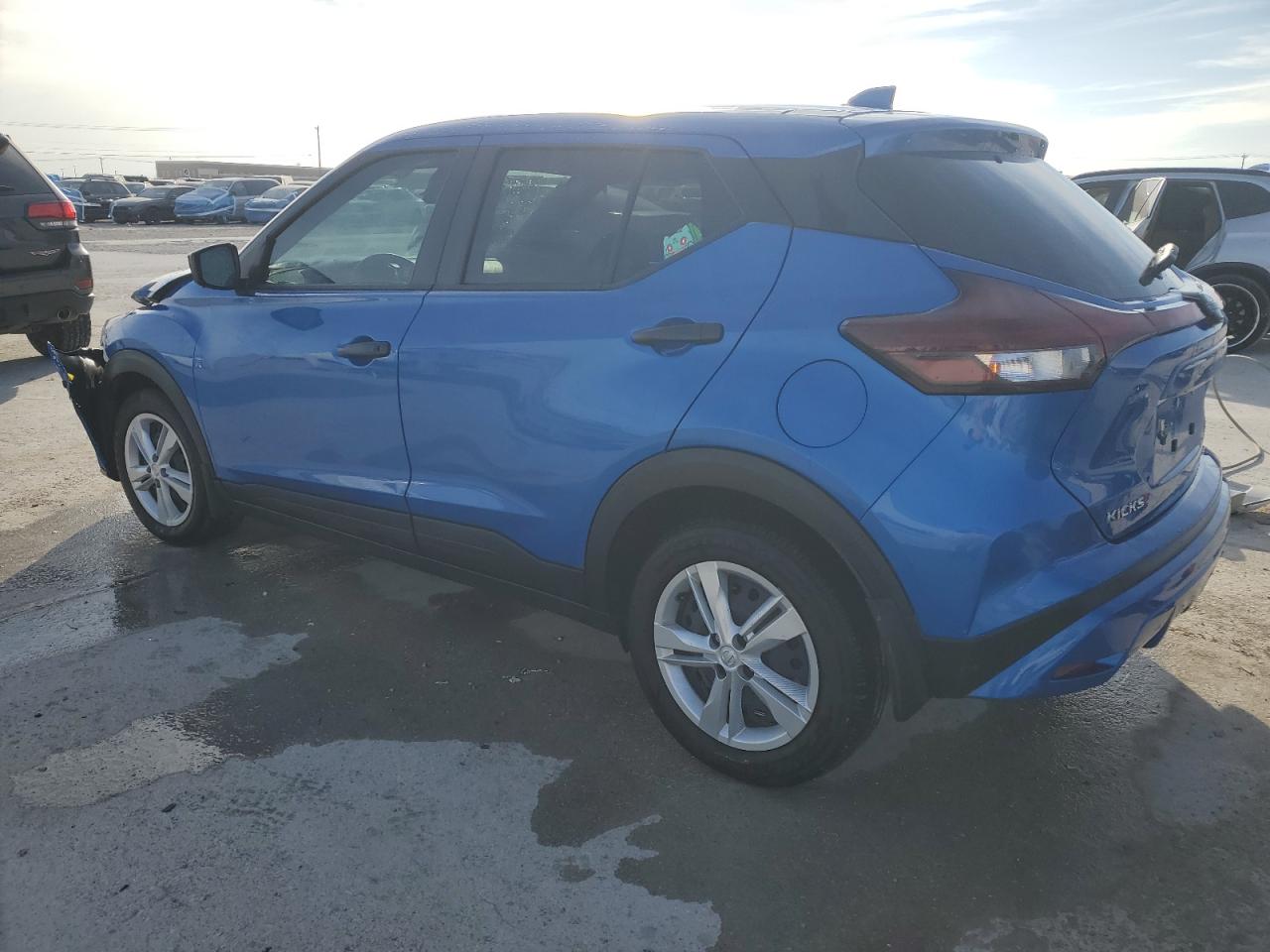 2024 Nissan Kicks - Image 2