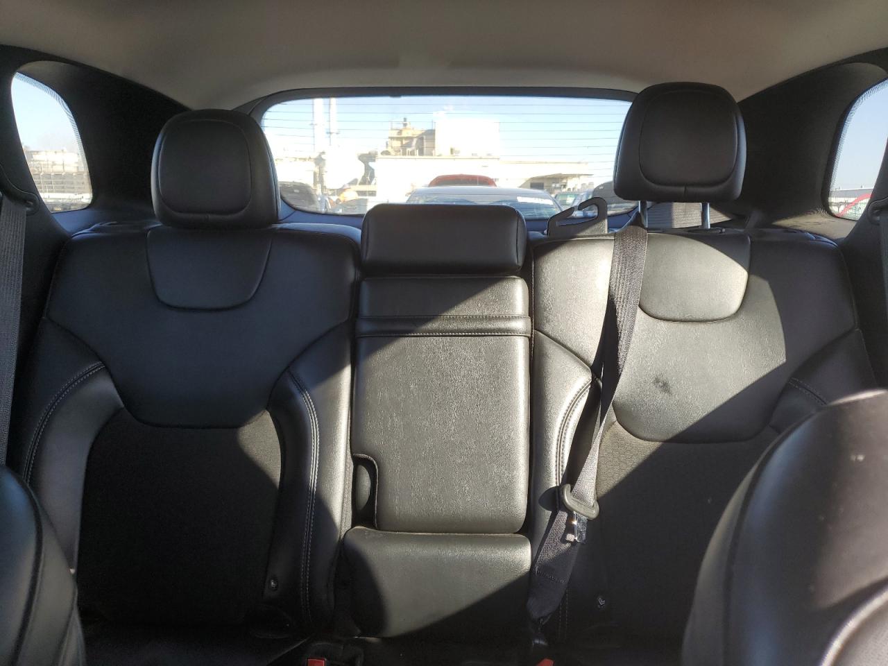 2019 Jeep Grand Cherokee - Image 10