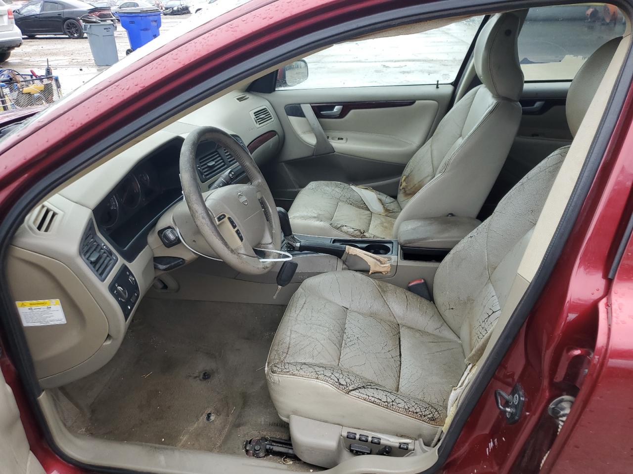 2004 Volvo V70 - Image 7