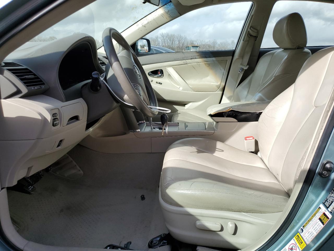 2011 Toyota Camry - Image 7