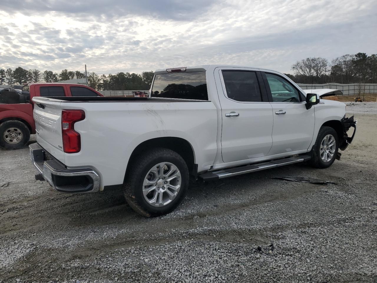 2023 Chevrolet Silverado - Image 3